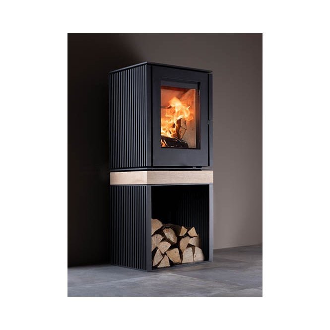 Qudos  Harrlam Woodburning Stove with Bars Pedestal & Wood Spacer